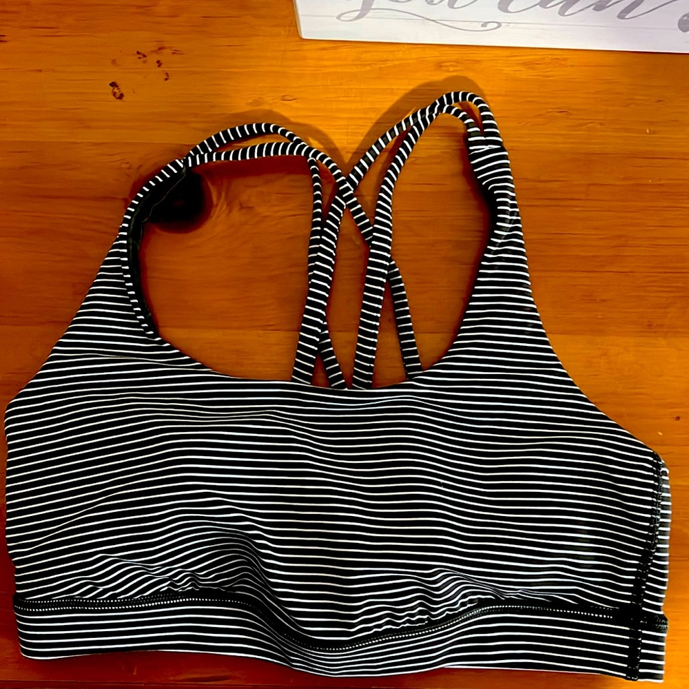 Sports bra